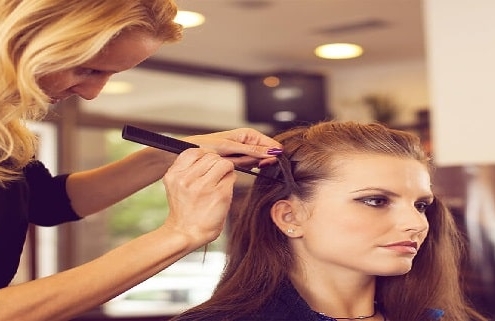آموزشگاه آرایشگری کجا برم