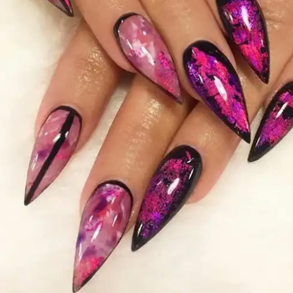 آموزش تخصصی کاشت و طراحی ناخن