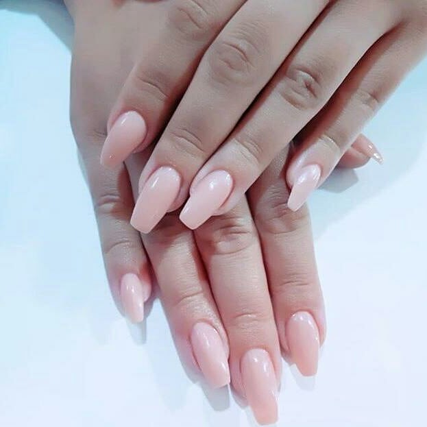 آموزش تخصصی کاشت و طراحی ناخن