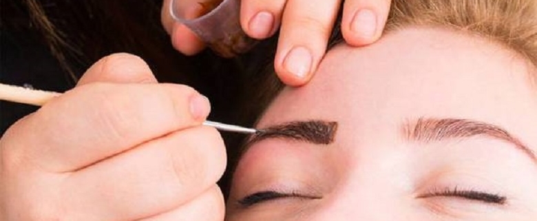 رنگ کردن ابرو با مواد طبیعی