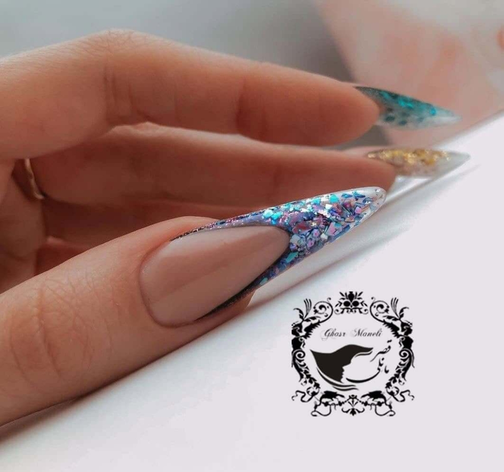 آموزش تخصصی کاشت و طراحی ناخن