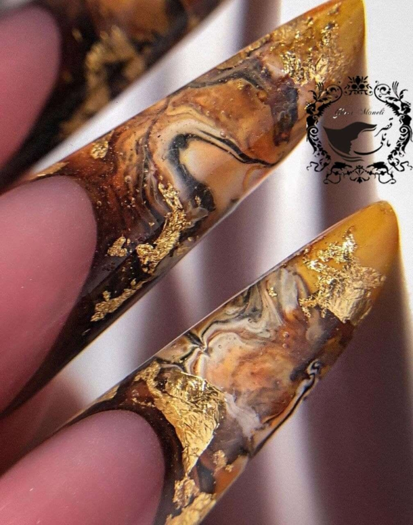 آموزش تخصصی کاشت و طراحی ناخن