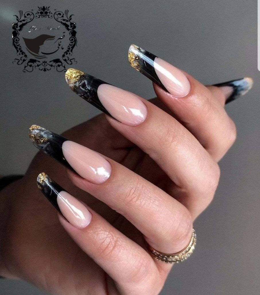 آموزش تخصصی کاشت و طراحی ناخن