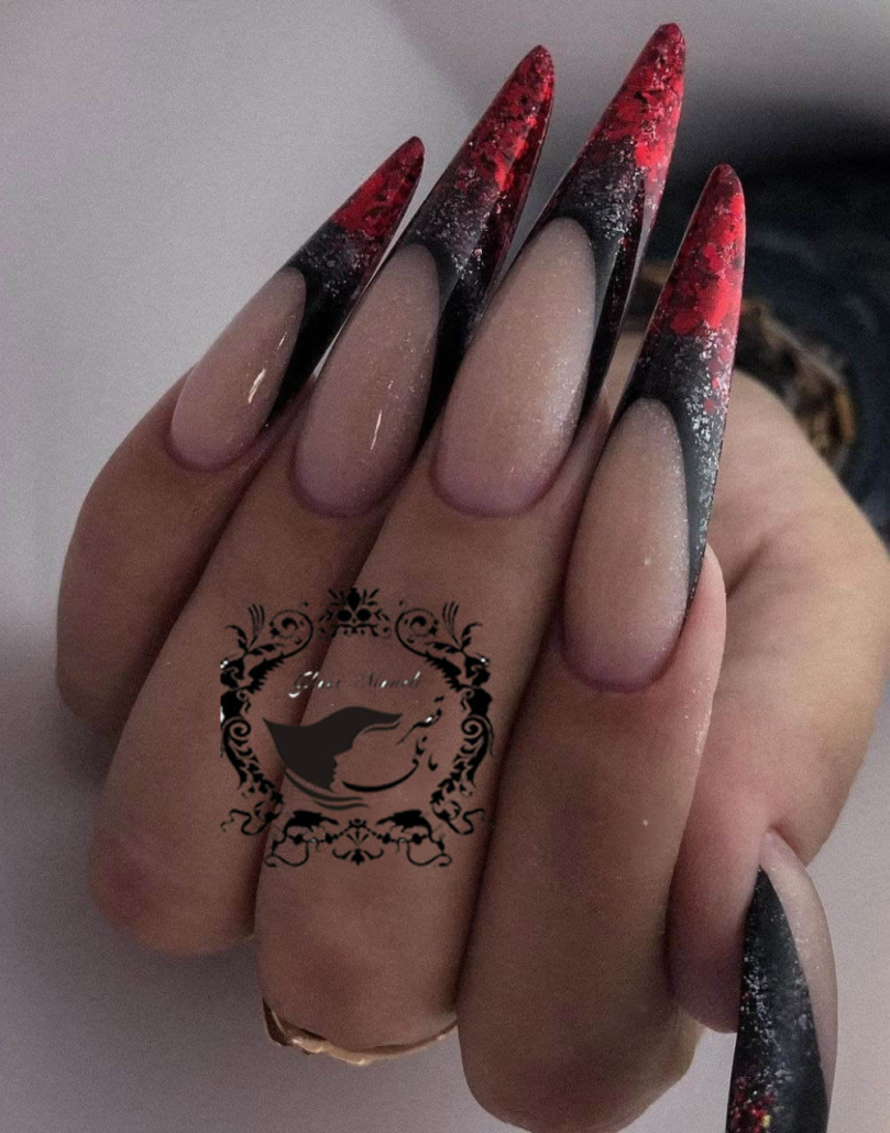 آموزش تخصصی کاشت و طراحی ناخن